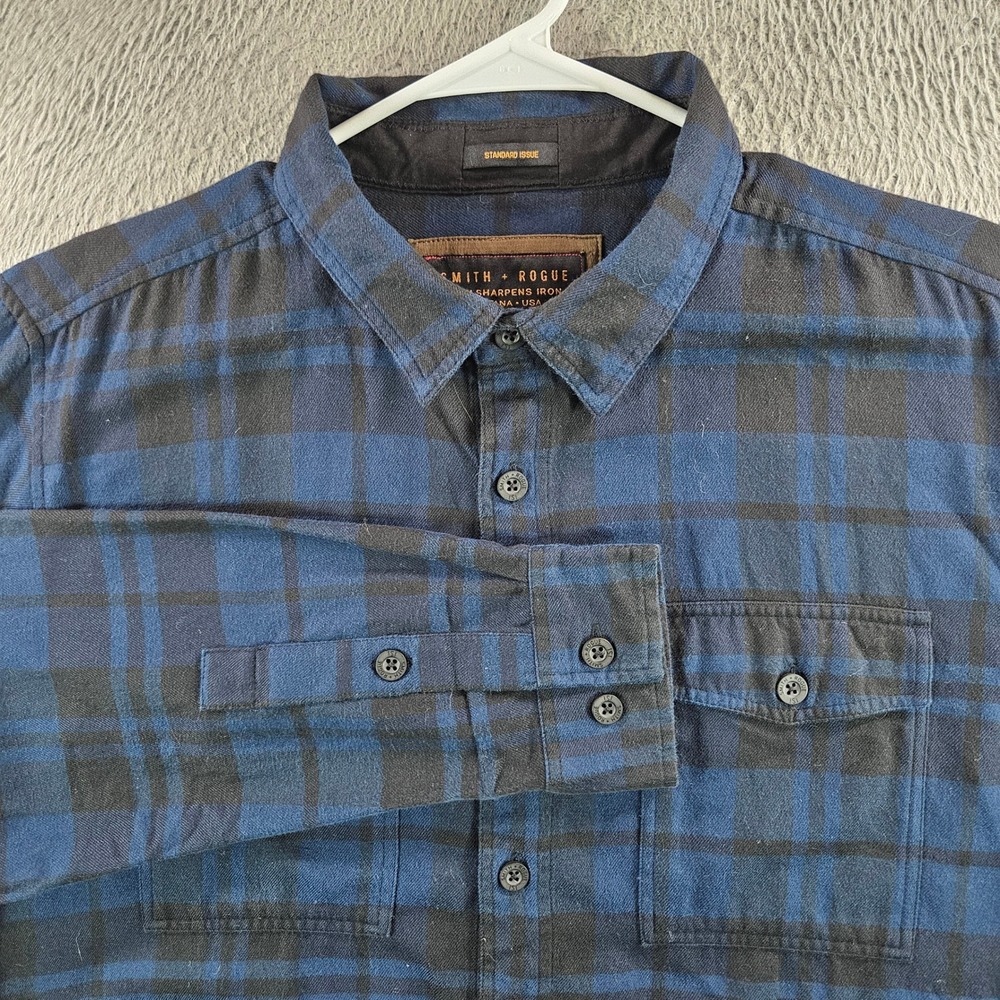 Smith + Rogue Mens L Blue Black Plaid Flannel Button Down Standard Issue Shirt